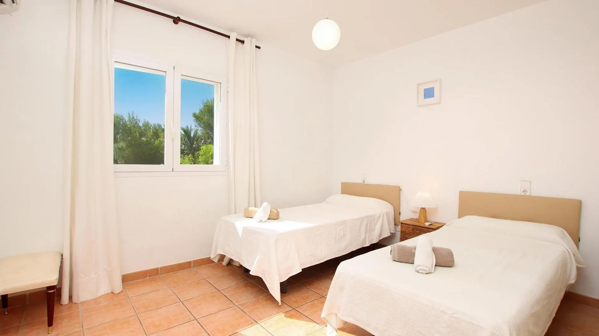 Feriehus Wunderschoene Villa Mit Herrlichem Meerblick Alcudia  Spanien